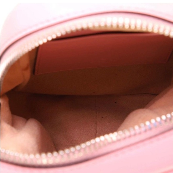 Gucci Marmont vertical crossbody bag - Picture 5 of 8